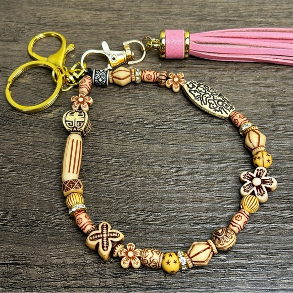 Bohemian Wooden Beads Beaded Keychain with Tassel - Gold and Pink - Picture 4 of 4